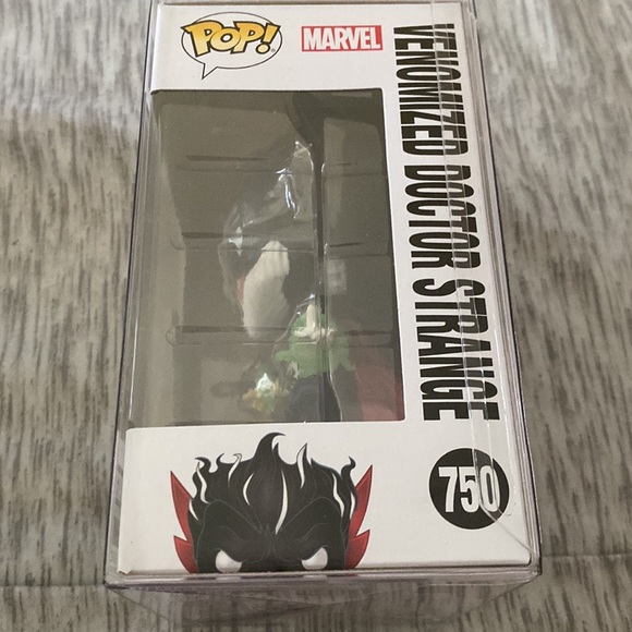 Venomized Doctor Strange Funko Pop! - Picture 2 of 6